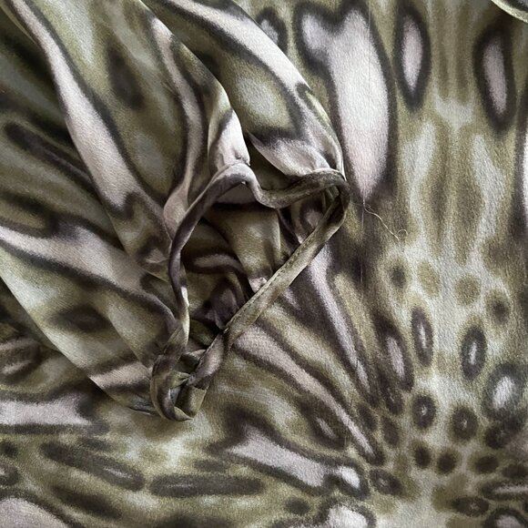 Tibi Olive Pattern 100% Silk Feminine Blouse - Picture 3 of 6
